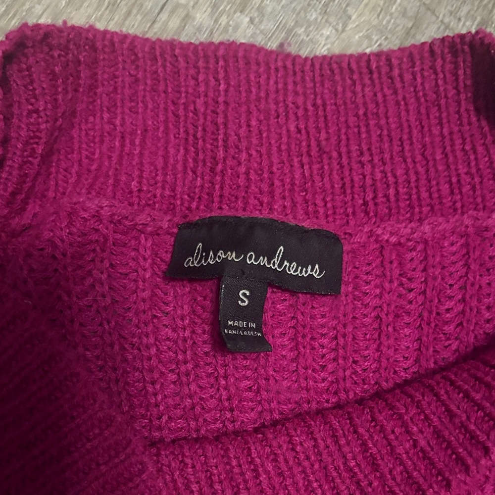 Women's Pink Button-Shoulder Sweater size Small - Picture 2 of 2